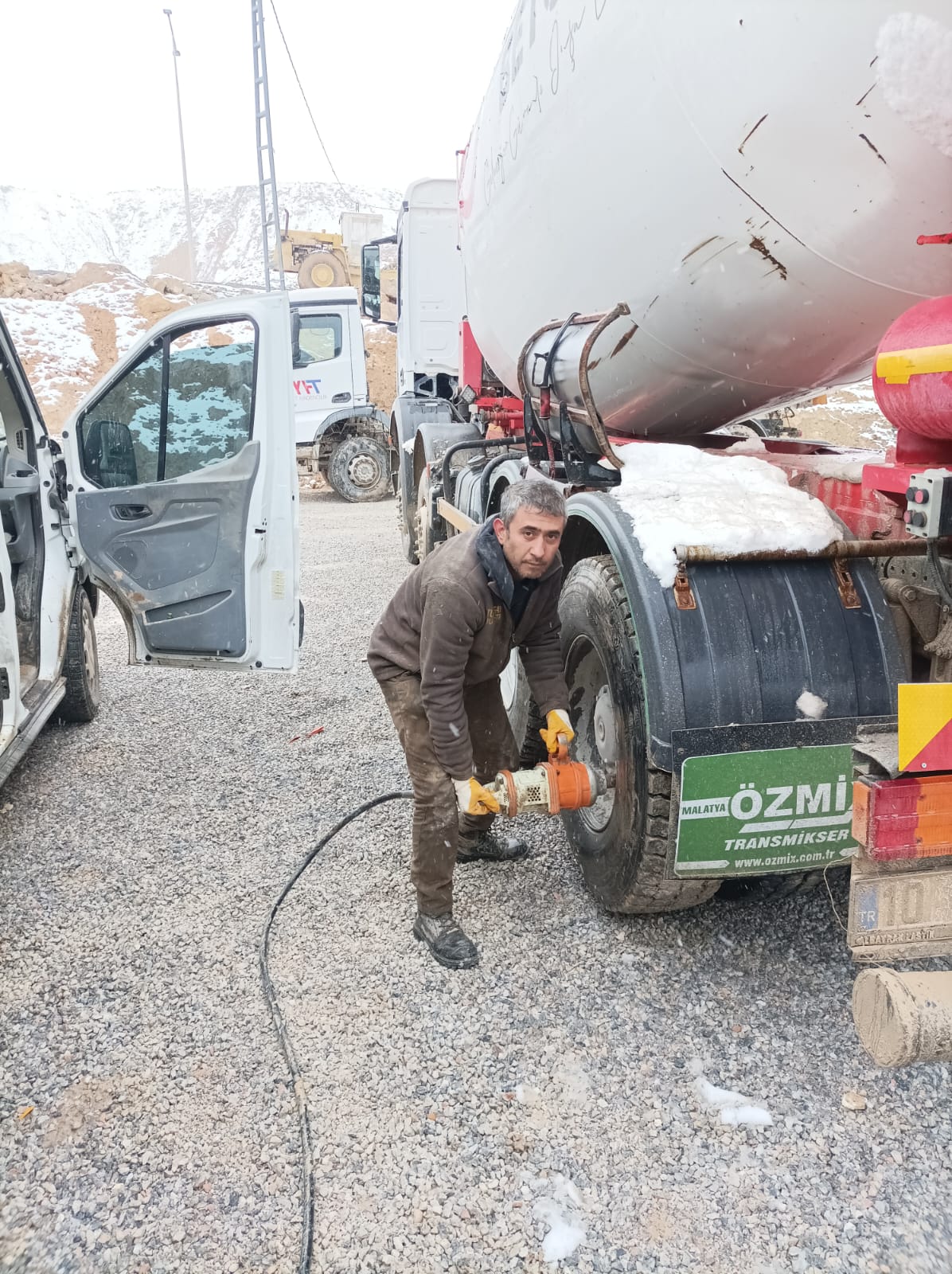 Turgay Oto Lastik Operasyon Görseli